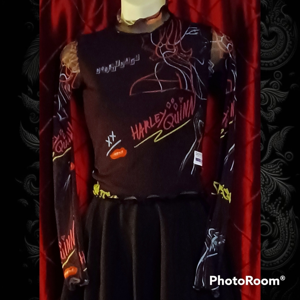 RARE FIND! NEW Joyrich Harley Quinn Birds of Prey Graffiti Top Streetwear XS S - Picture 6 of 11